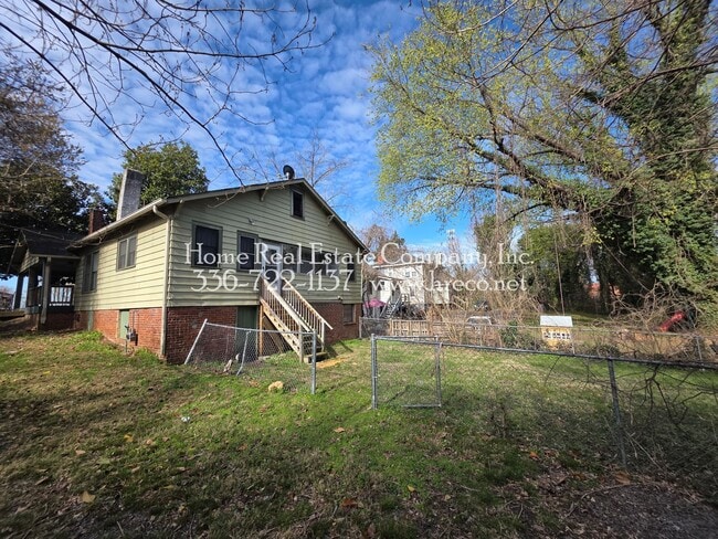 Building Photo - 4007 Indiana Ave