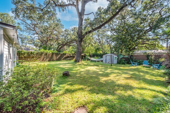 Building Photo - Seminole Heights Bungalow