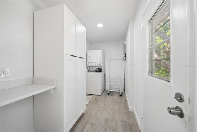 Building Photo - 34815 Gardenia Way