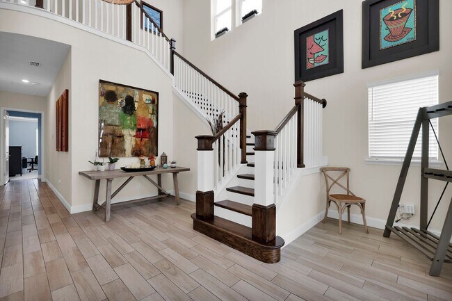 Building Photo - 2839 Montilla Dr