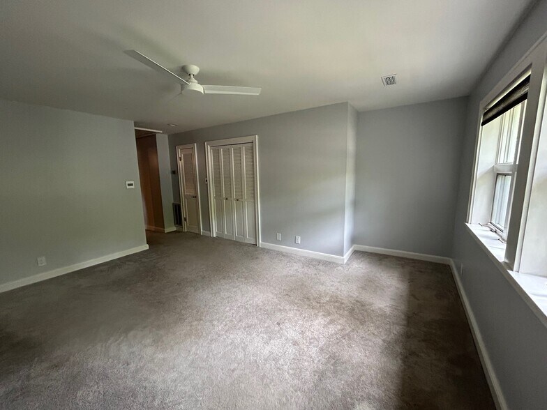 Bedroom 1 desk nook and closets - 407 McCauley St
