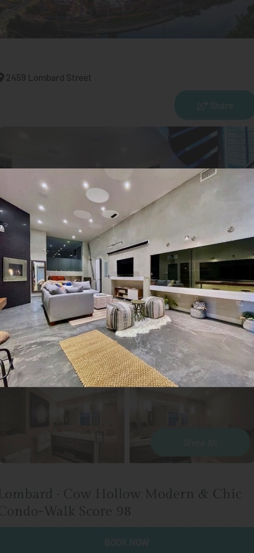 Building Photo - 2459 Lombard St