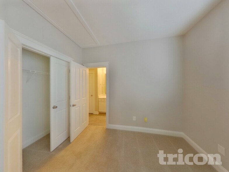 Building Photo - 6607 Park Meadows Pl