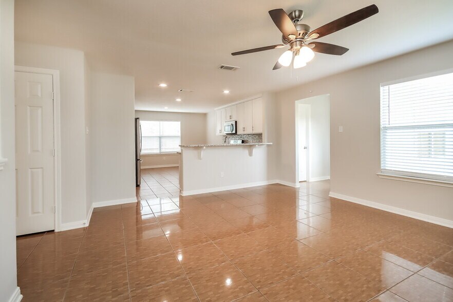 Building Photo - 13003 Sandhill Park Ln