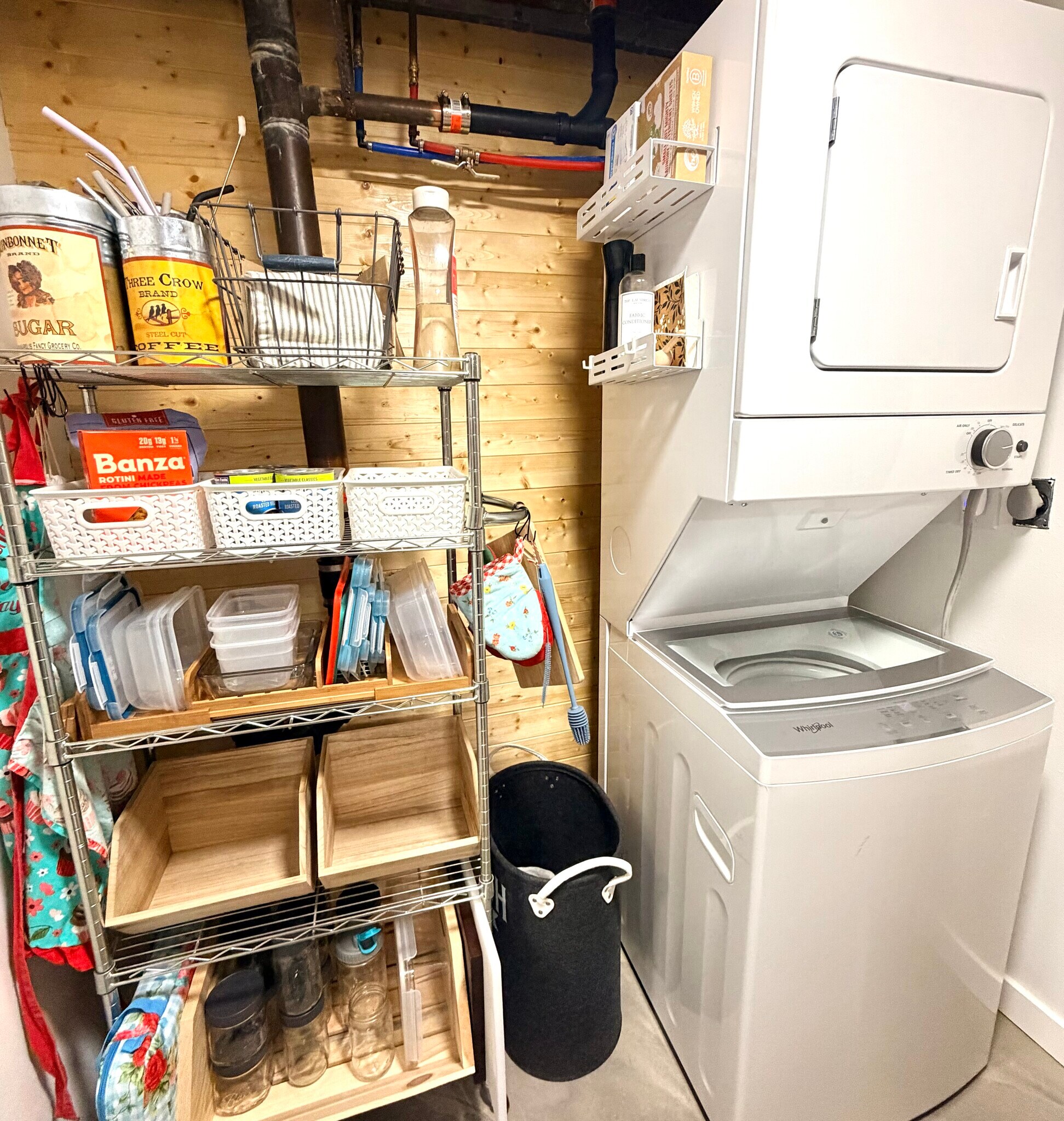 Building Photo - 701 Cedar St