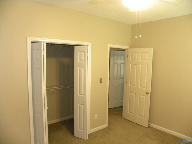 Building Photo - 224 Garden Brook Dr