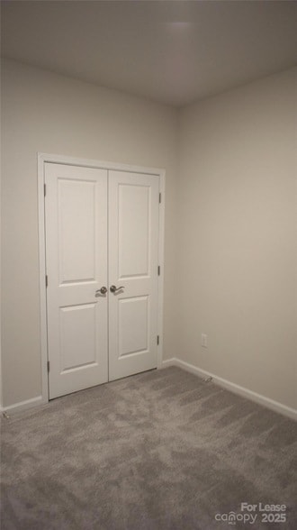 Building Photo - 107 Pampas Pl