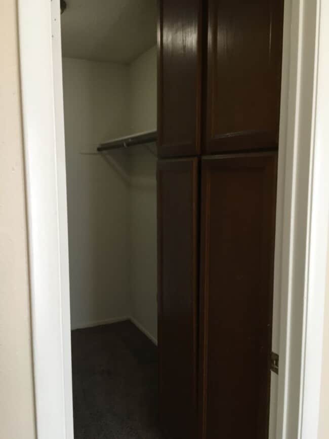 Building Photo - Great Location close to shopping at Durango and Summerlin Parkway