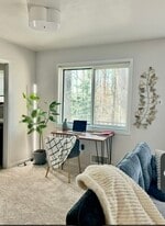 Building Photo - 10618 Kenilworth Ave