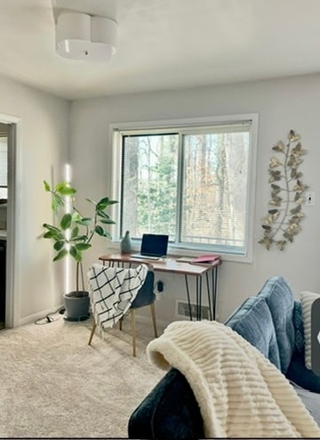 Building Photo - 10618 Kenilworth Ave