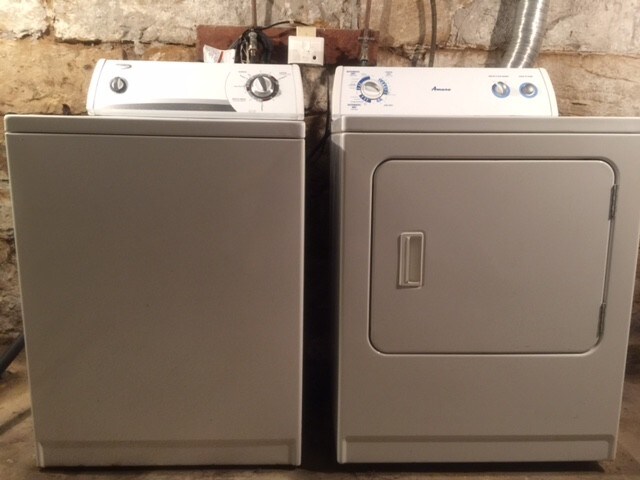 Building Photo - 245 Green St