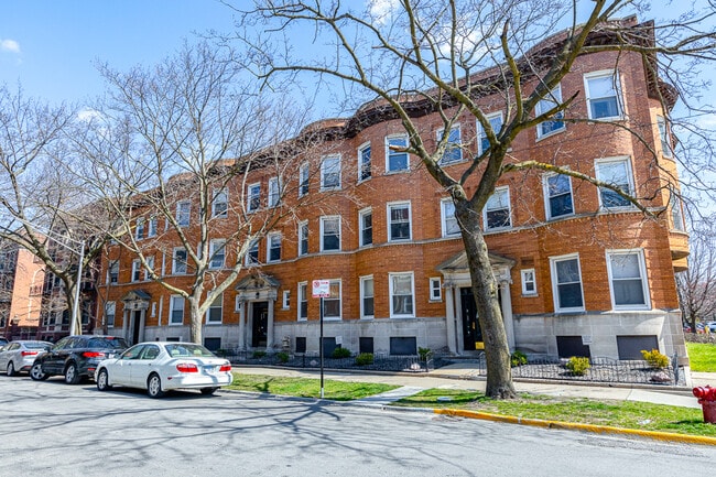 Building Photo - 5445 S Harper Ave