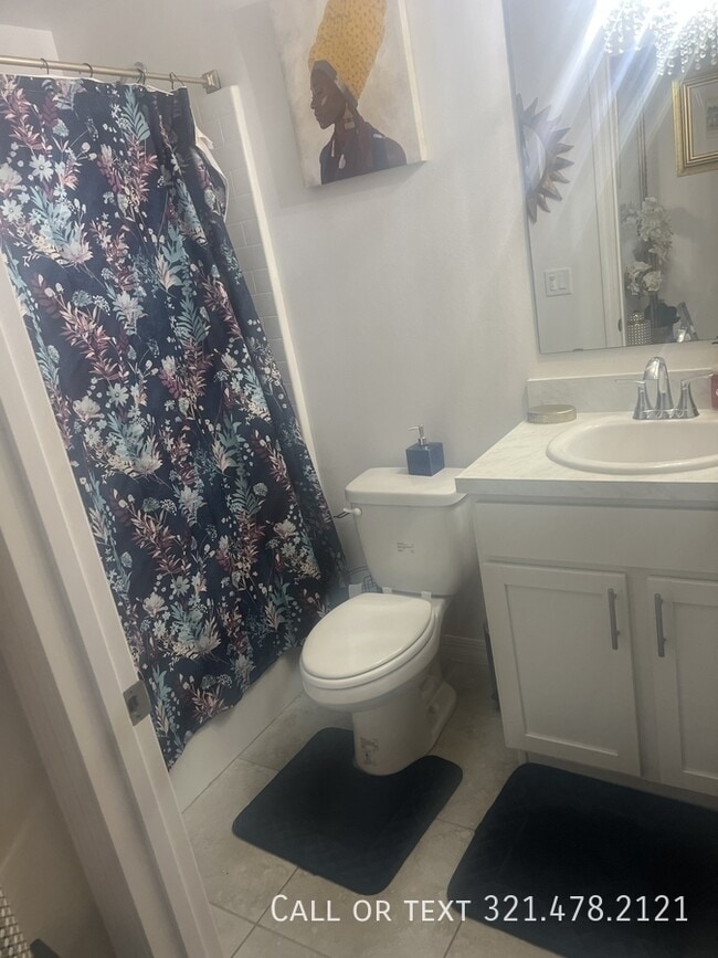 Building Photo - 567 Poplar St SE