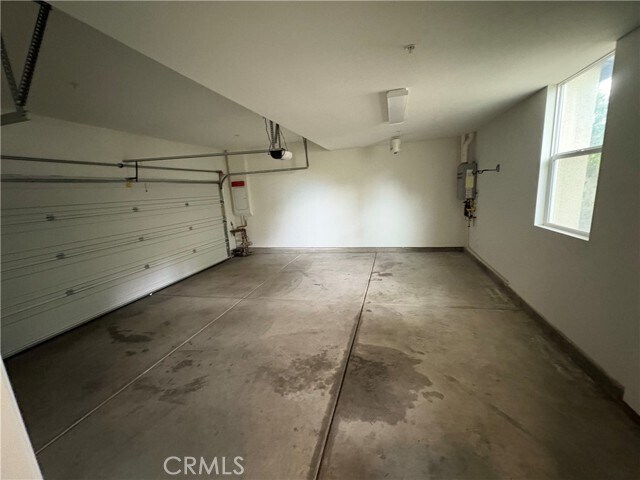 Building Photo - 275 N Wilson Ave