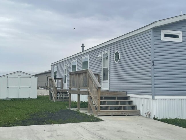 Building Photo - 531 Santa Cruz Dr