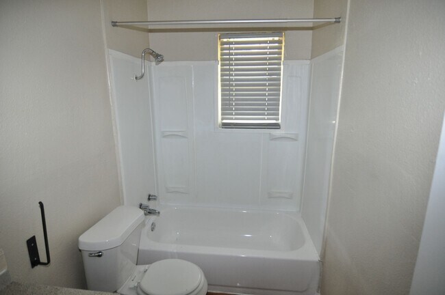 Building Photo - Lovely home located in Mesquite at 635 & H...