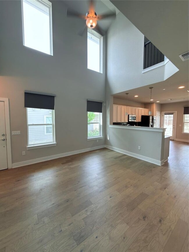 Building Photo - 11216 Gadsen Ln