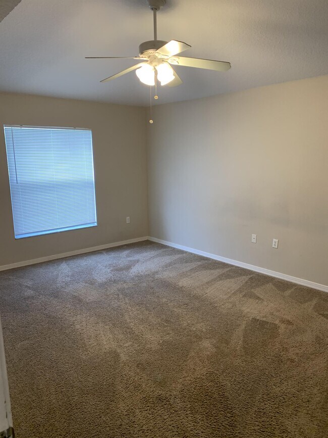 Building Photo - 1251 Creekview Ct