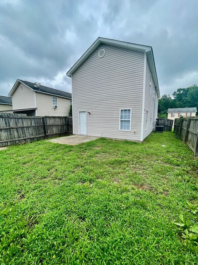 Building Photo - Welcome to this beautiful 4-bedroom, 2.5-b...