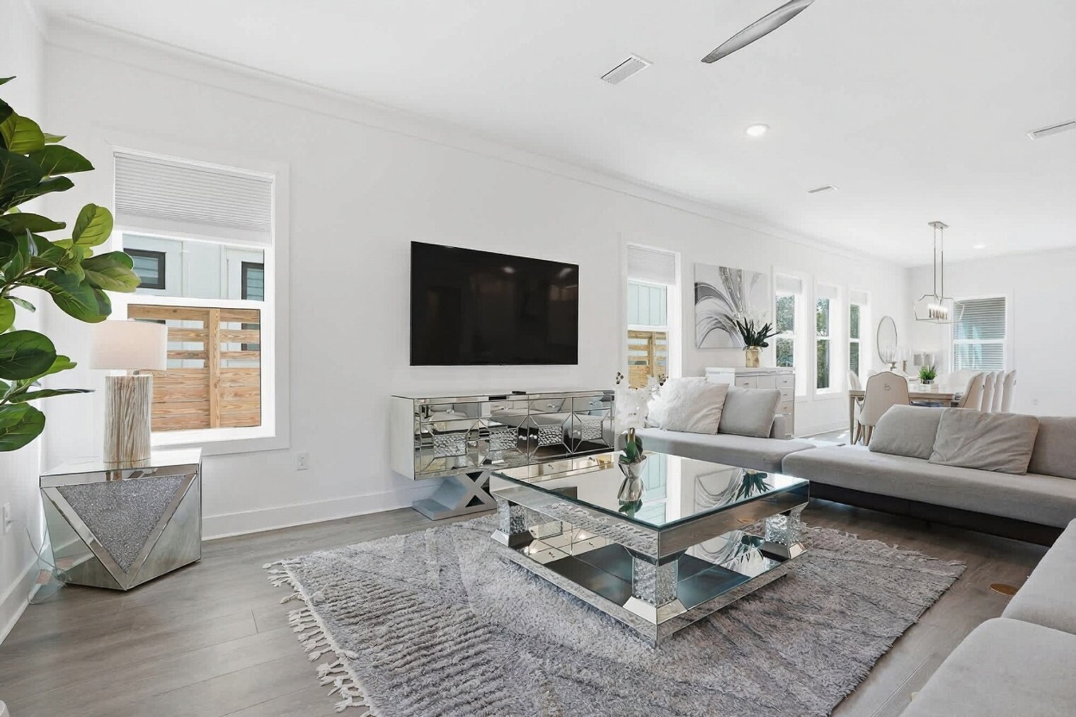 Building Photo - 120 Dune Dr