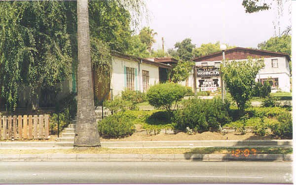 Building Photo - 485 E Washington Blvd
