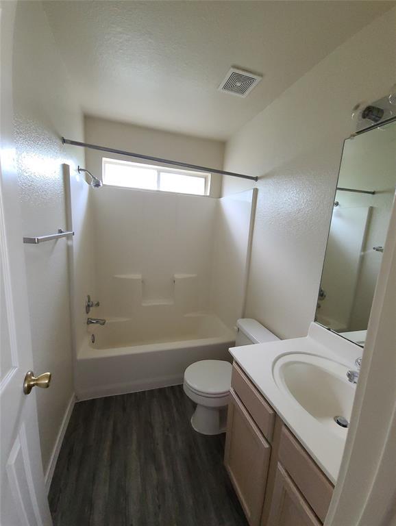 Building Photo - 806 Sagewood Trail
