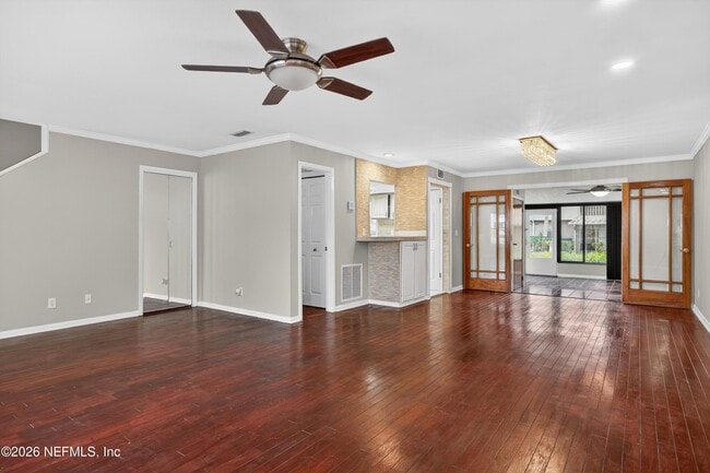 Building Photo - 695-A1A A1A N