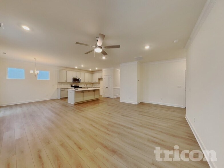 Building Photo - 129 Stallion Way