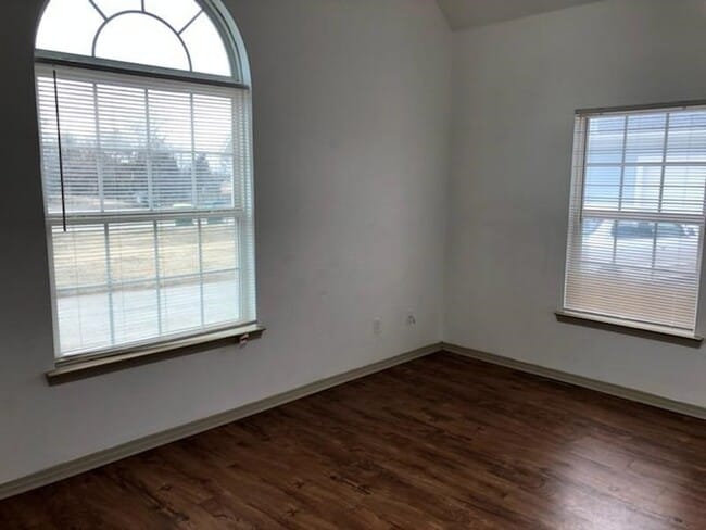 Building Photo - 1938 Dos Laredos Ave