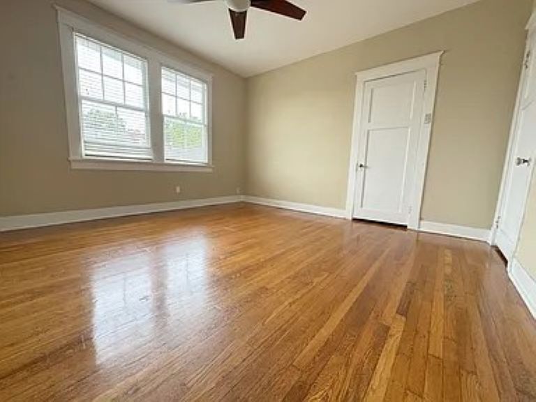 Building Photo - 3636 Upperline St
