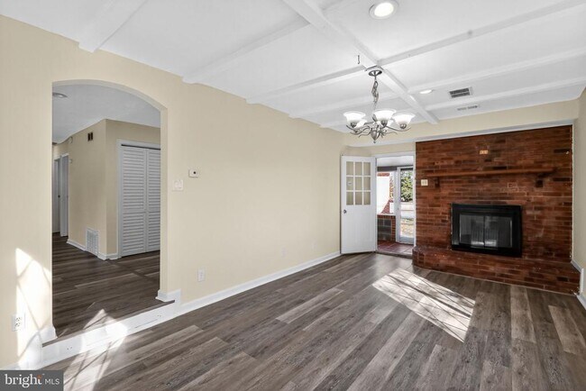 Building Photo - 6511 Virginia Hills Ave