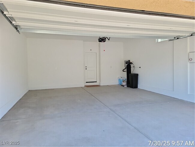 Building Photo - 202 Freeport Vw Pl