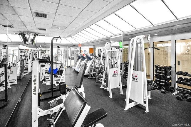 Building Photo - 4 Martine Ave