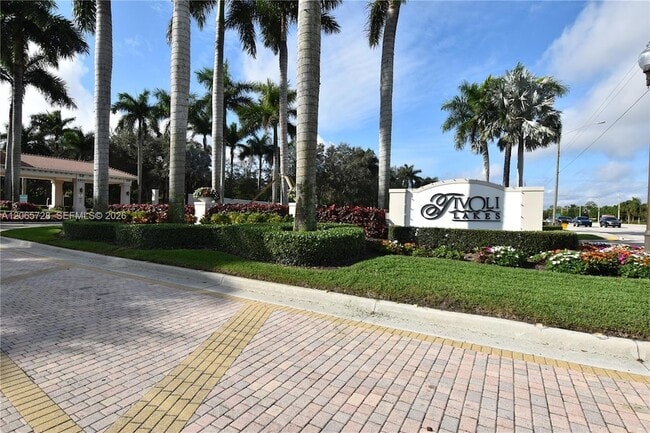 Building Photo - 10086 Noceto Way