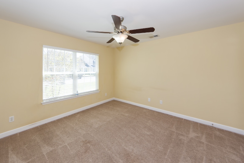 Building Photo - 467 Truman Dr
