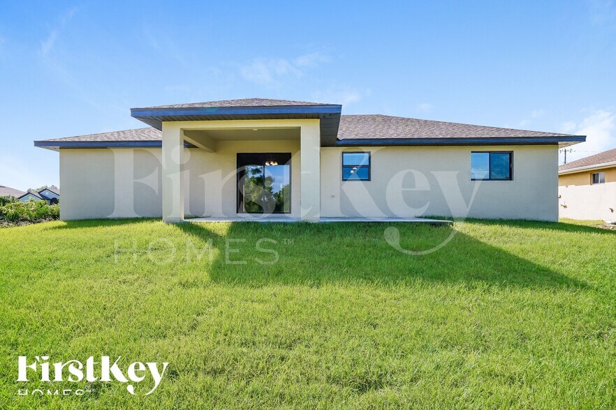 Building Photo - 2616 30th St SW