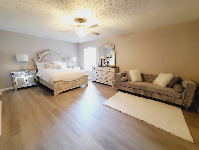 Building Photo - 2518 Sage Brush Ln