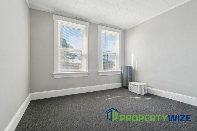Building Photo - 3343 Avondale Ave