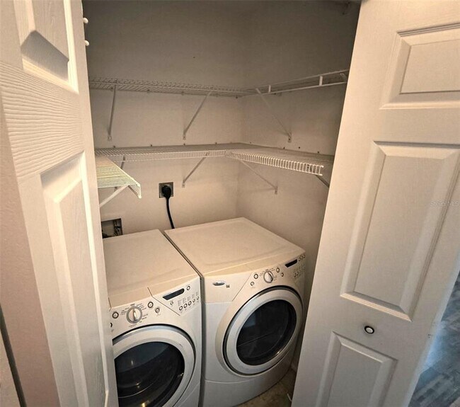 Building Photo - 177 Ryberry Dr