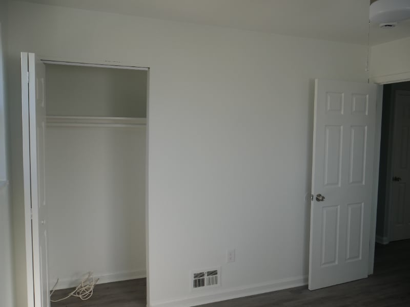 Building Photo - 2312 Wintergreen Ave