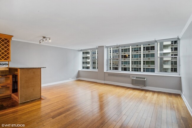 Building Photo - 4250 N Marine Dr