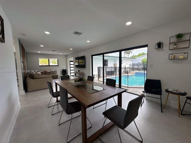 Building Photo - 9426 Caribbean Blvd