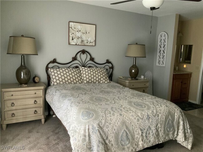 Building Photo - 5530 Rattlesnake Hammock Rd