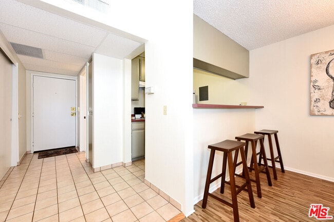 Building Photo - 3600 Bagley Ave