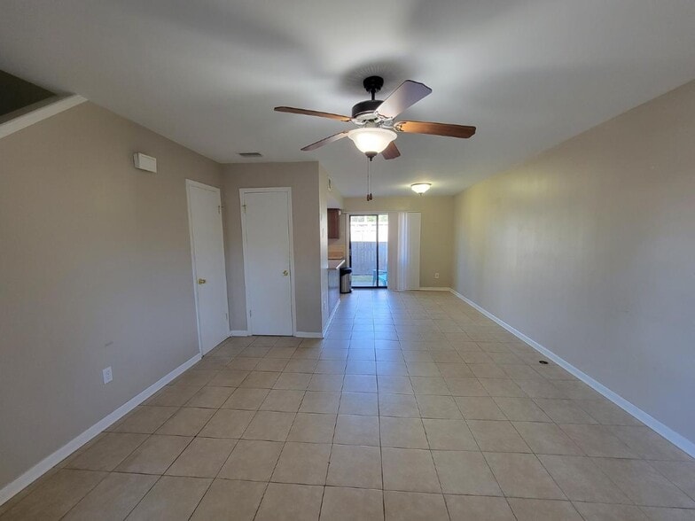 Building Photo - 4466 E Business Highway 98