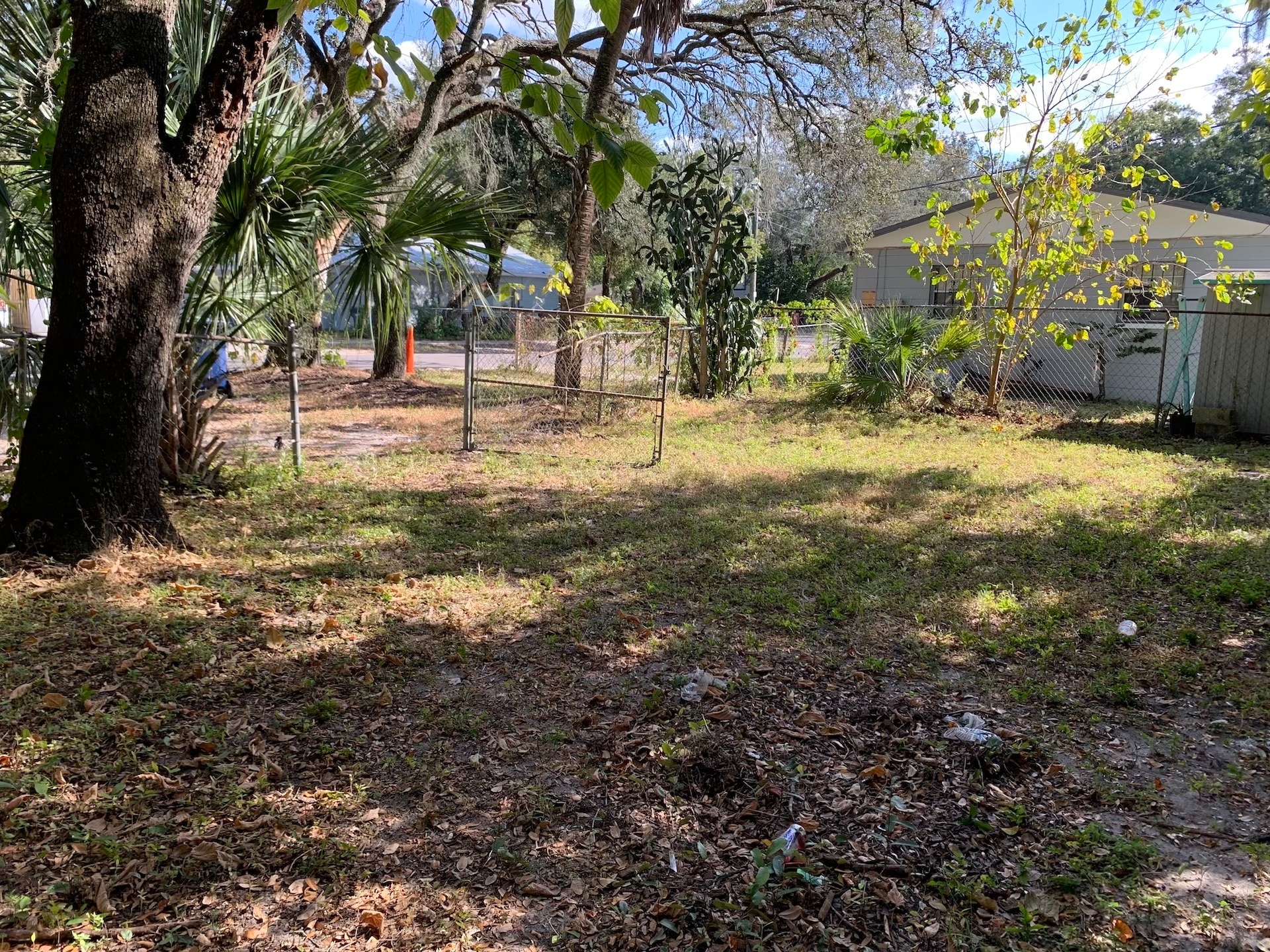 Building Photo - 10008 N Lantana Ave