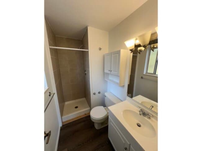 Building Photo - 7644 S Holland Way