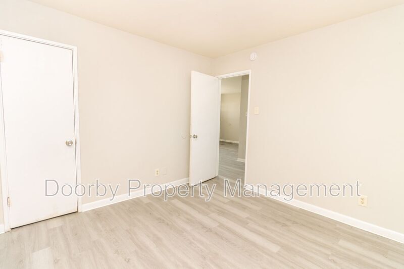 Building Photo - 45 Scruggs St