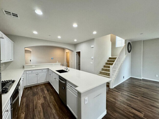 Building Photo - Cadence Home For Rent! City/Strip View, Roof Top Sky Deck!