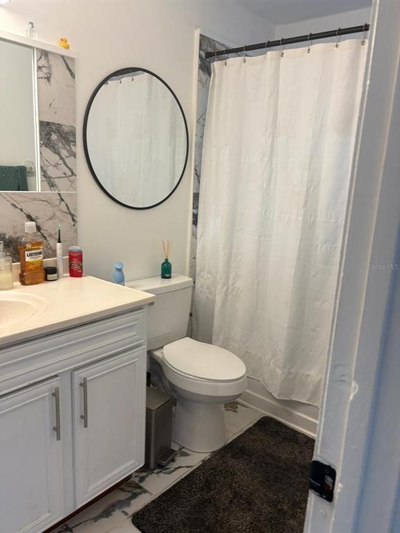 Building Photo - 7703 Hillcrest Terrace